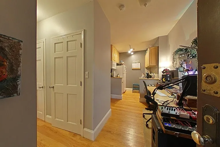 2001 Commonwealth Ave #4 — Photo 1