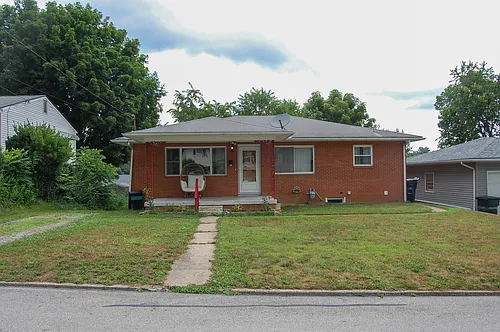 445 Spring St Photo 1