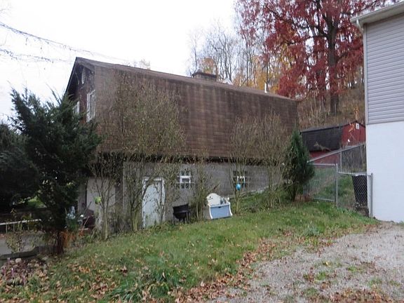 2nd image of 11 Lake Dr