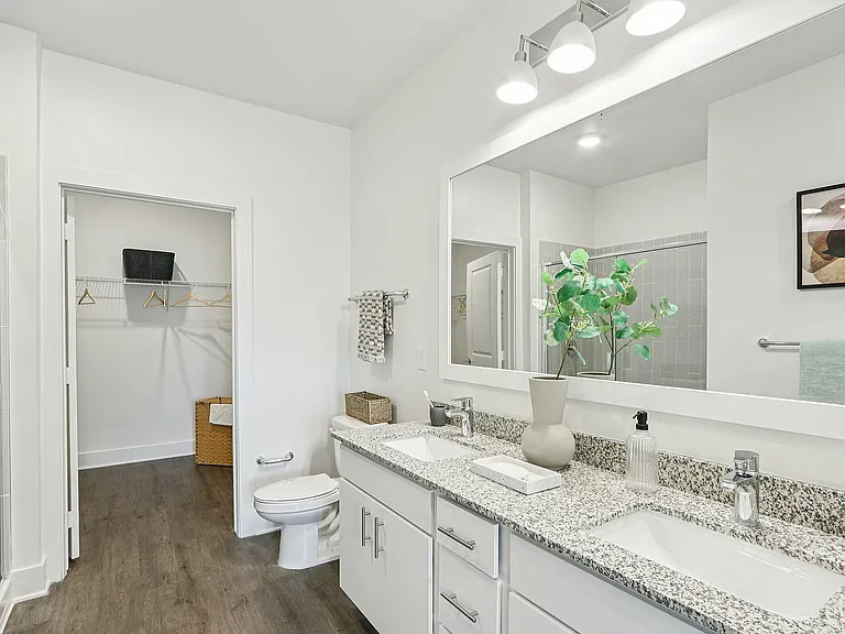 18-web-or-mls-3730 Dupont Ave Unit 7101-S1508-018 (1)