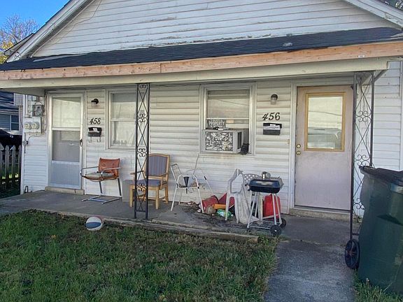 2nd image of 456-458 Jefferson St