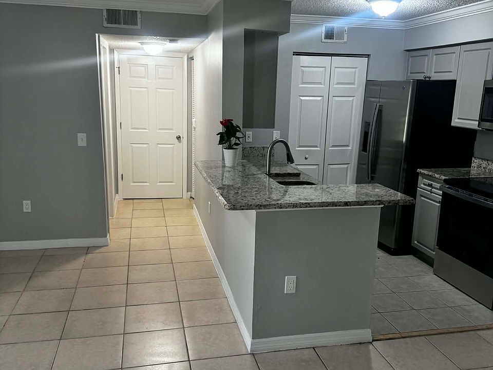 1st image of 1226 Bermuda Lakes Ln