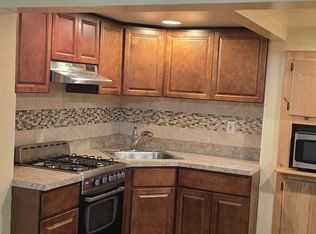 134-51 233rd St, Rosedale, NY 11422