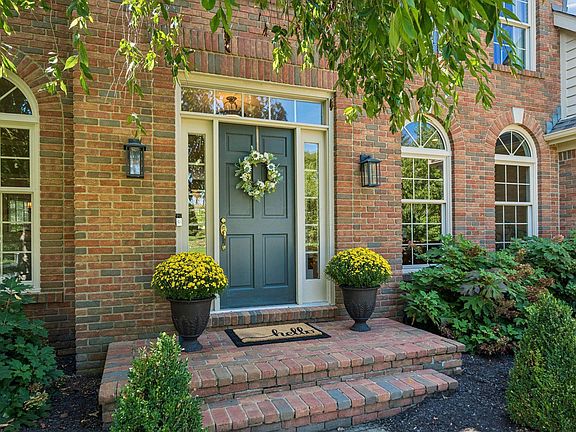 4th image of 6353 Cragie Hill Ct