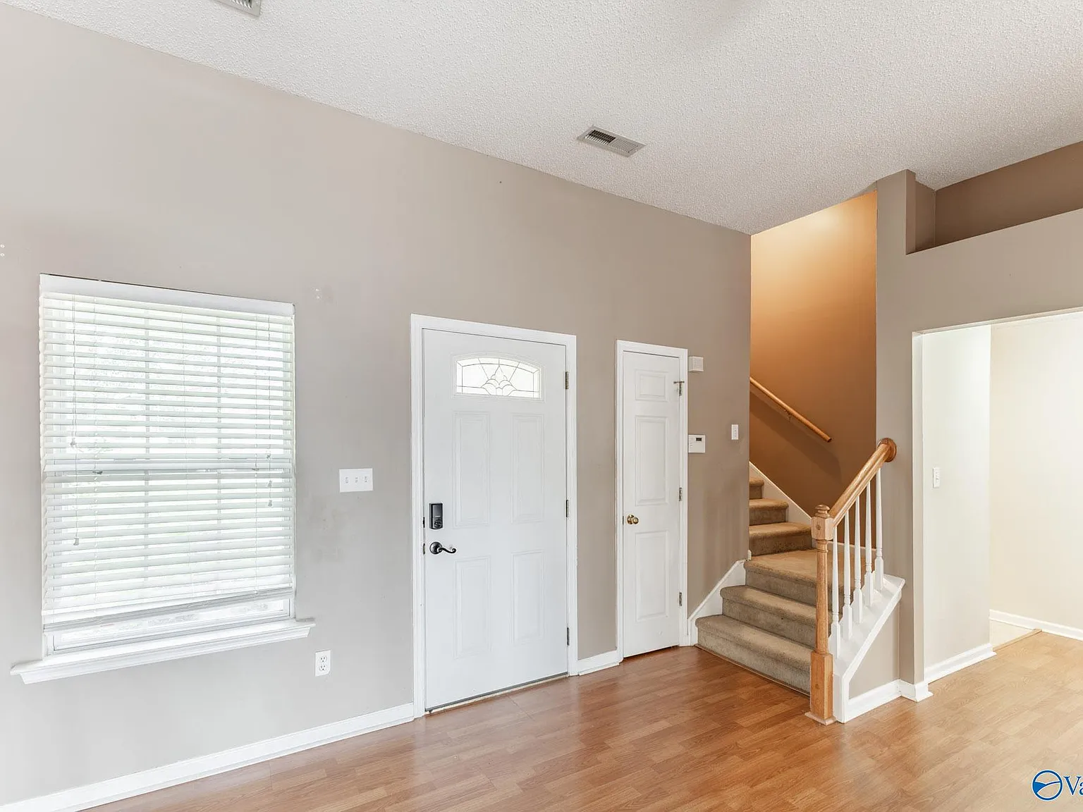 4 bed, 2.0 bath, 1730 sqft, $1,650 — Photo 3