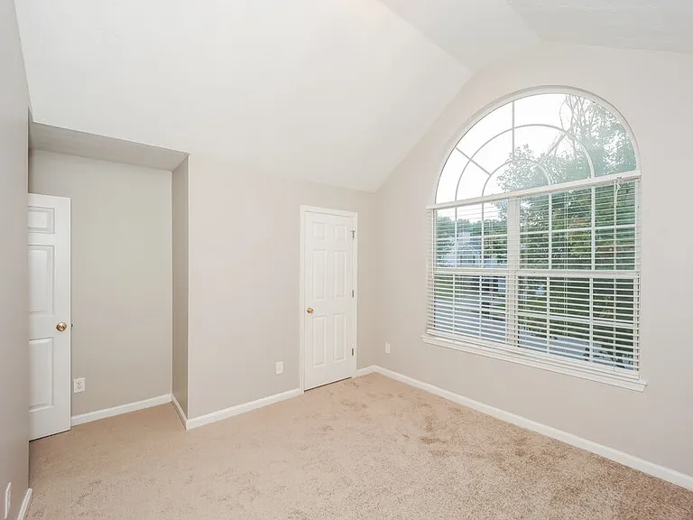 3234 Diamond Blf — Photo 14