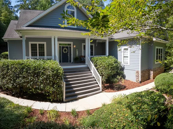 704 Pine Creek Ct, Seneca, SC 29672