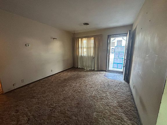 3rd image of 214 NE 18th St