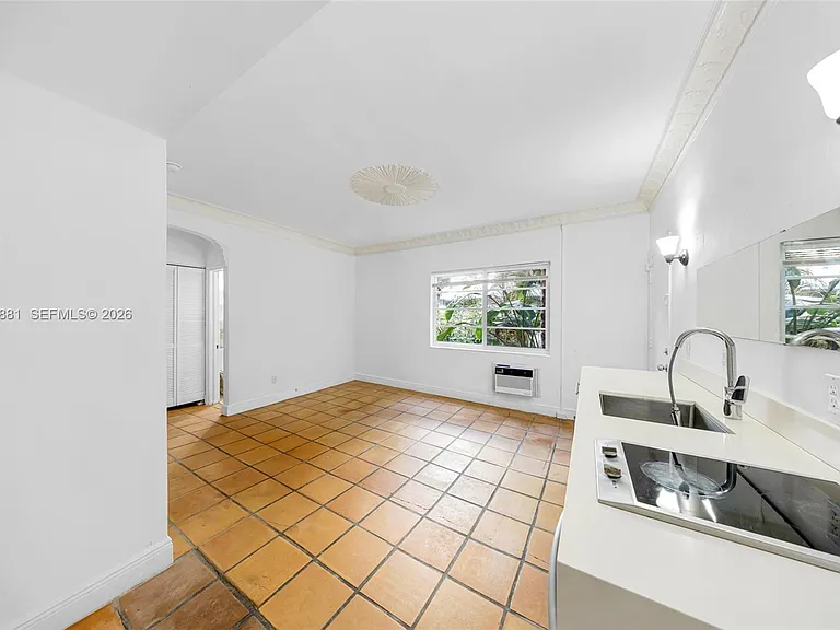 844 Jefferson Ave #2 — Photo 5