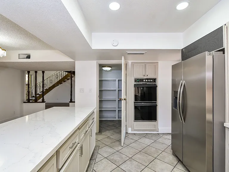 2413 Plaza Del Grande — Photo 11