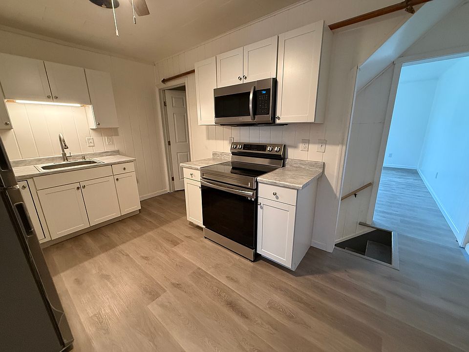 1st image of 409B 4th Ave #409B