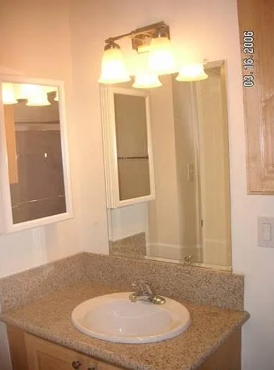 1752 N Alexandria Ave #5 — Photo 6