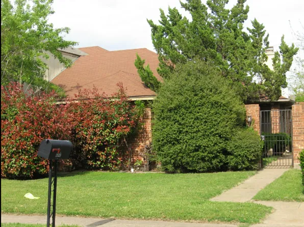 2520 Summit Ln, Dallas, TX 75227