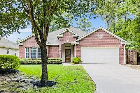 4 bed, 1915 sqft, $2,600 — Photo 1