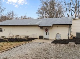 901 Decker Rd, Thomasville, NC 27360