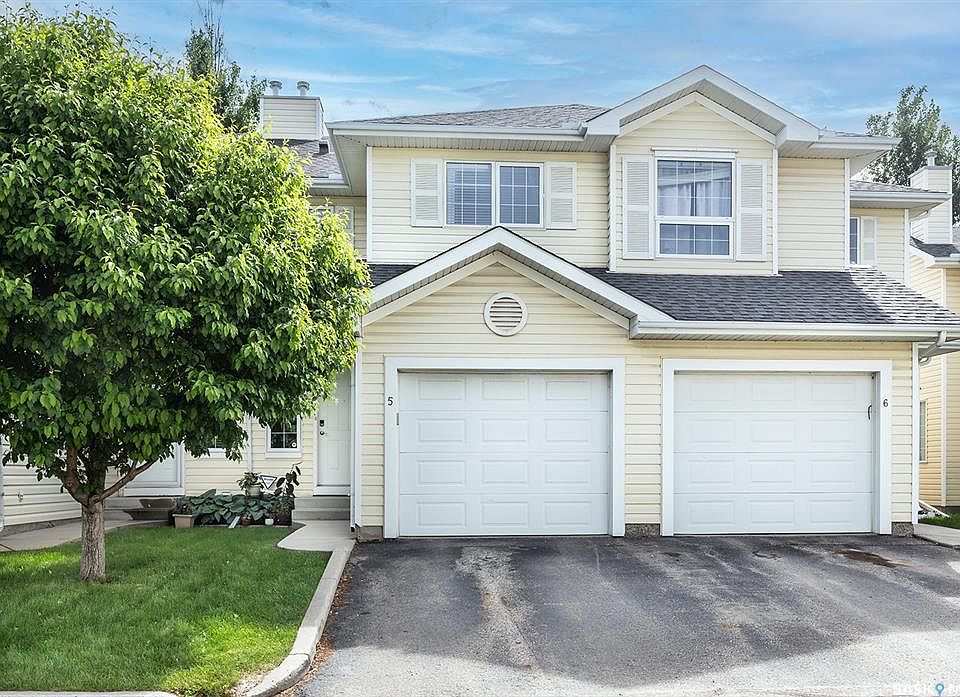 1st image of 111 Fairbrother Cres #5