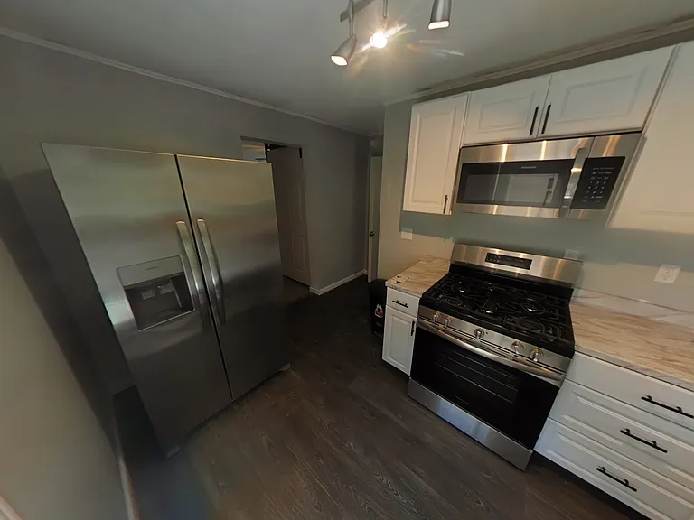219 S Main St #1 — Photo 3