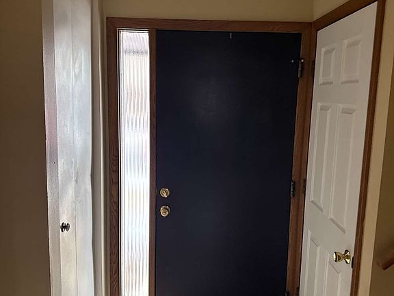 3rd image of 4011 18th Ave NW