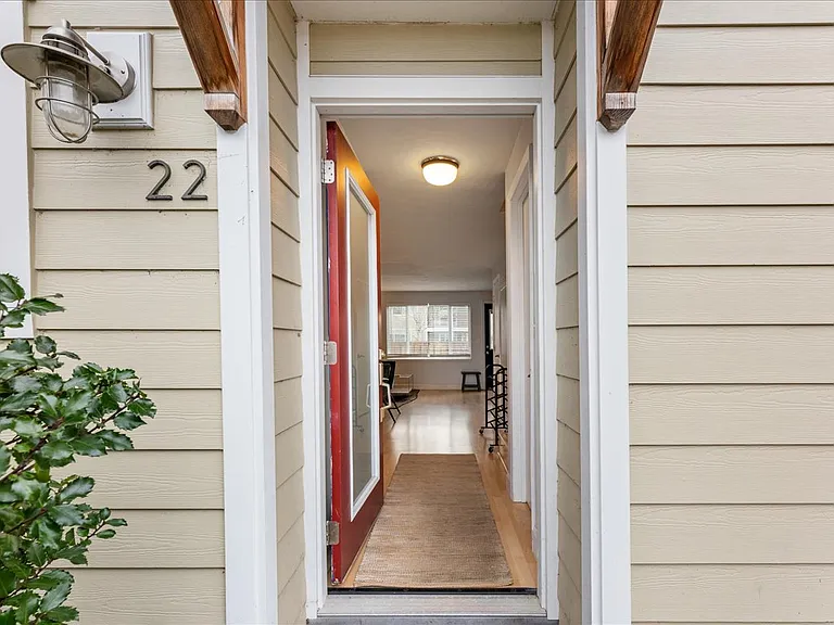 1706 Avalon Way #22 — Photo 3