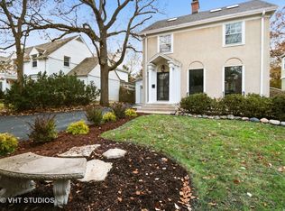 283 Laurel Ave, Highland Park, IL 60035
