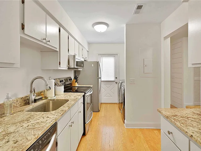 1000 Sea Island Rd #53 — Photo 13