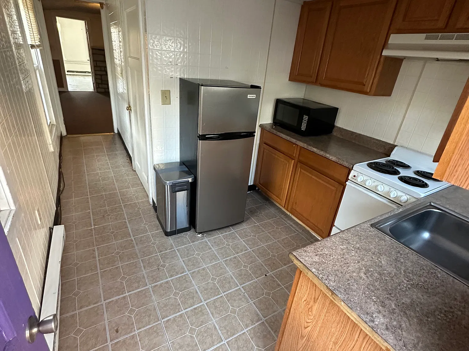 1 bed, 1100 sqft, $900 — Photo 4
