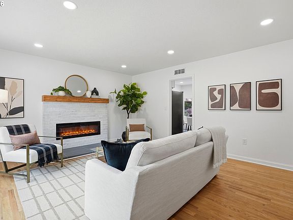 5th image of 3215 NE 89th Ave