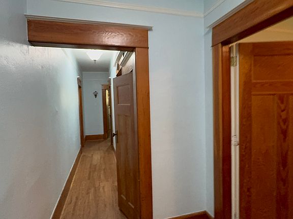 5th image of 306 Esmond Ave #53367
