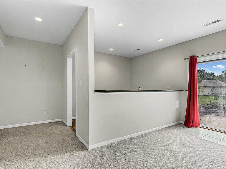 4200 Cedar Crest Ln — Photo 37