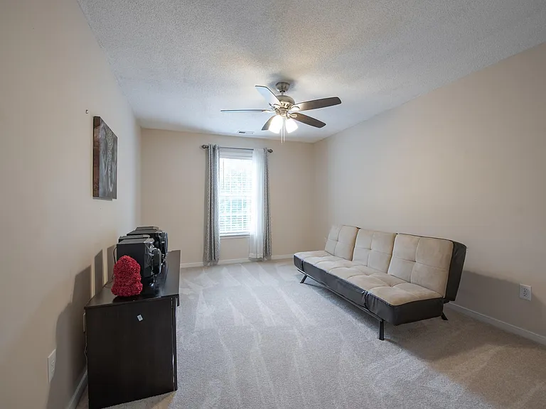 5121 Lippingham Ln — Photo 28