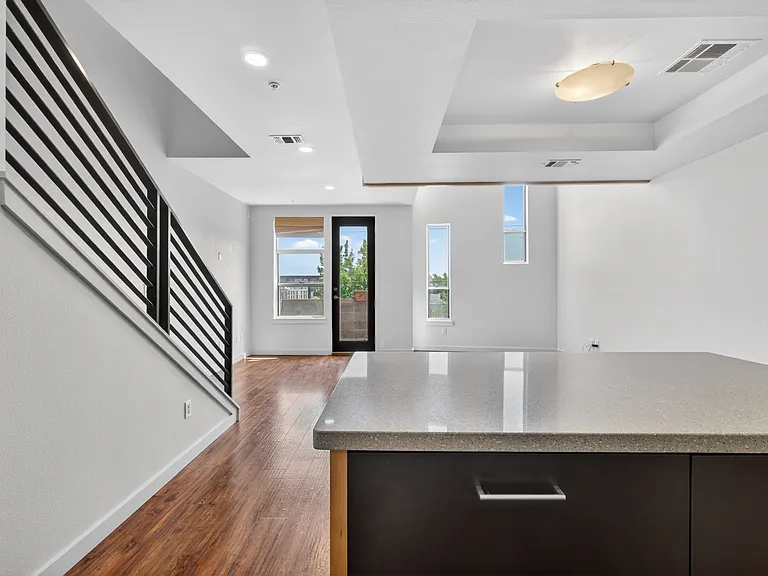 2900 Wyandot St #303 — Photo 6