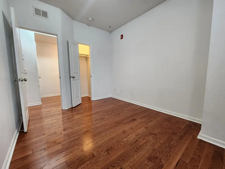 1822 W Norris St #C — Photo 8