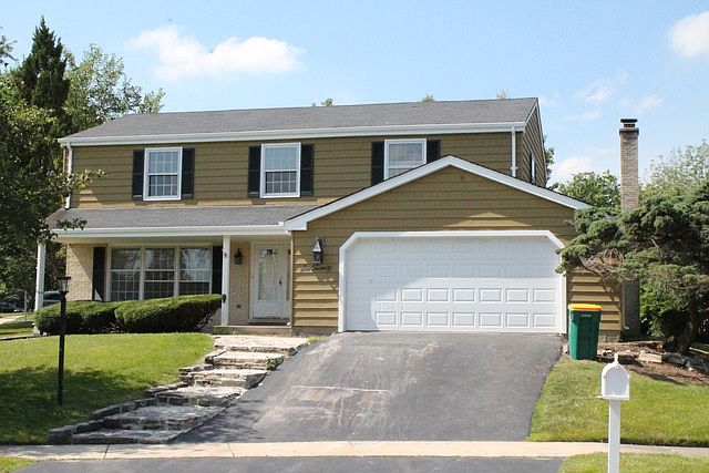 1st image of 620 Oakwood Dr
