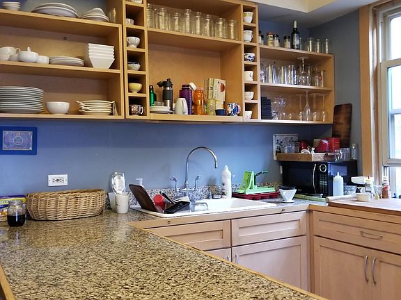 2nd image of 1728 W Wallen Ave #2