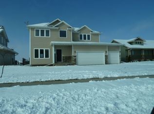 2020 3rd Ave SW, Altoona, IA 50009