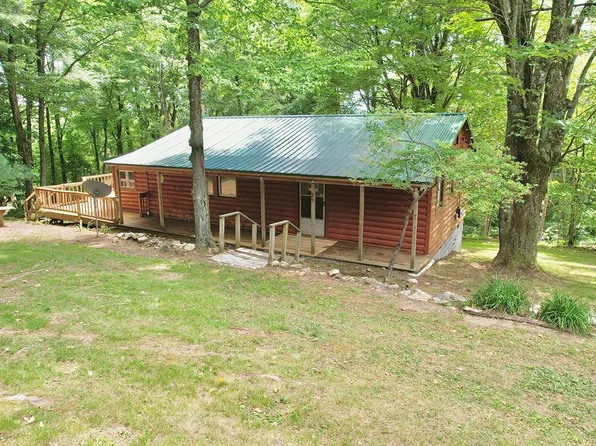 39 County Top Ln, Fancy Gap, VA 24328