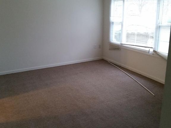 5th image of 2428 222nd St