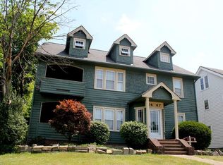 2447 Lee Rd, Cleveland Heights, OH 44118