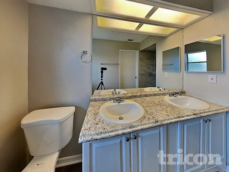 4424 Ohara St — Photo 9