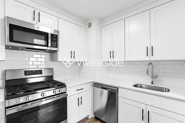 Rented by Brookfield (Funnel) | media 4