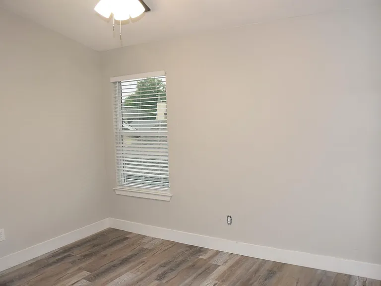 1814 Rawhide Loop — Photo 29