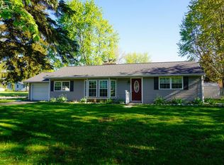 423 E 3rd St, Davison, MI 48423