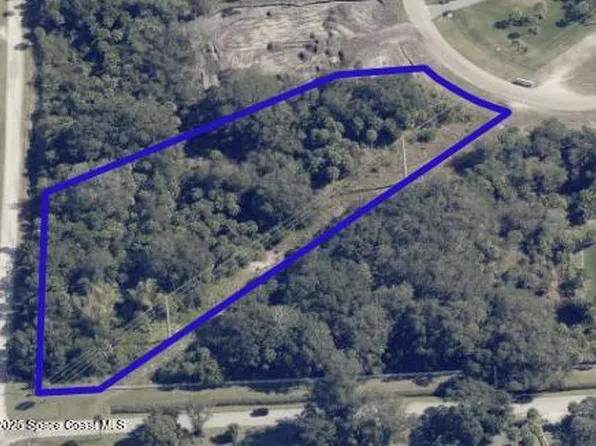 2432 Westhorpe Dr, Malabar, FL 32950