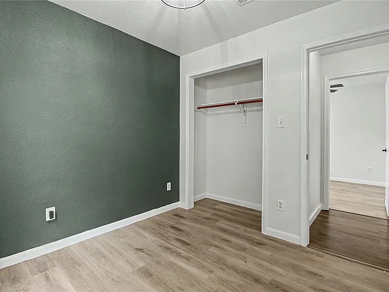 15303 Faircrest Ct — Photo 16