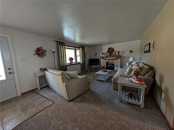 2nd image of 1110 Grandview Dr