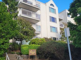 4540 45th Ave SW APT 301, Seattle, WA 98116