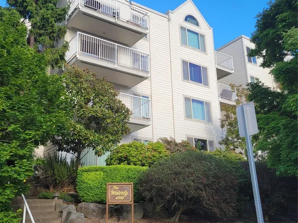 4540 45th Avenue SW #301, Seattle, WA 98116
