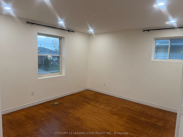 95 Willowridge Rd — Photo 17