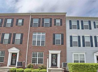 135 Summer Ln, Mechanicsburg, PA 17050