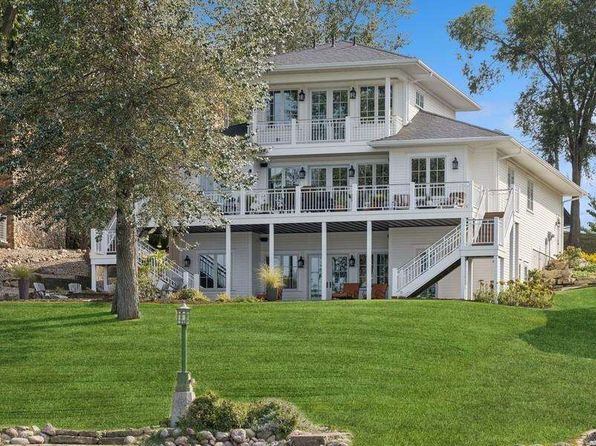 3770 Cottage Reserve Rd NE, Solon, IA 52333